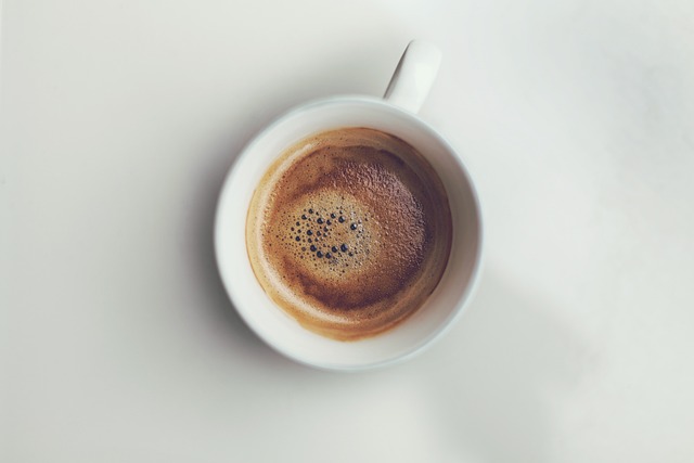 11. Kahve ve Sanat: Kahve Tasarımlarının Estetik Yönü 11. Kahve ve Sanat: Kahve Tasarımlarının Estetik Yönü